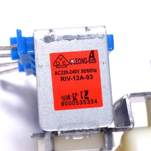 картинка Клапан подачи воды холодильника в Сервисном центре «Близнецов»