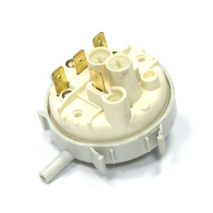 картинка Реле уровня 1 уровня стиральной машины в Сервисном центре «Близнецов»