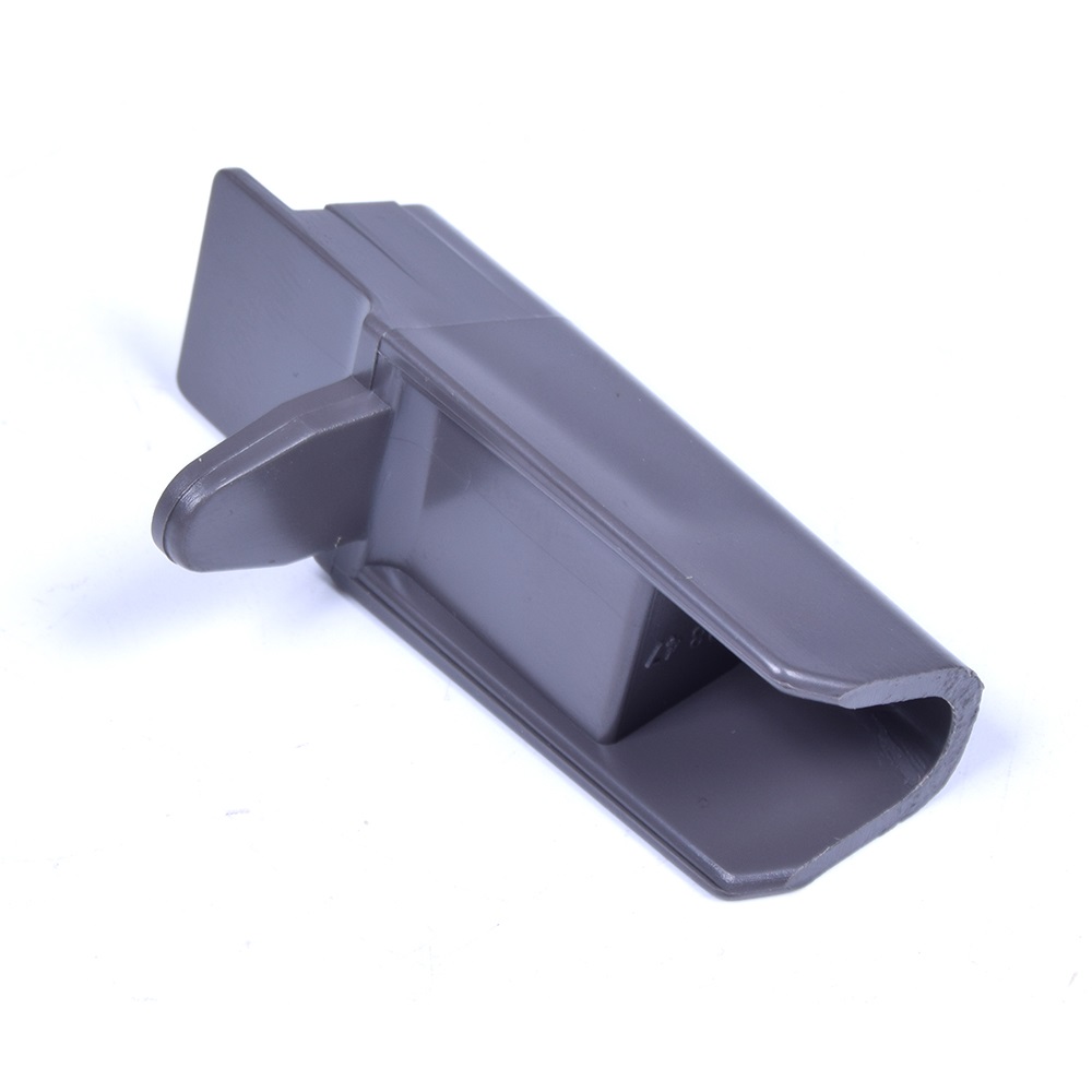 картинка Вставка вентиляционной решетки холодильника в Сервисном центре «Близнецов»