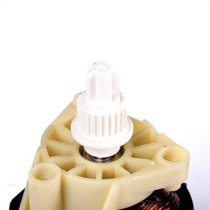 картинка Электродвигатель кухонного комбайна в Сервисном центре «Близнецов»