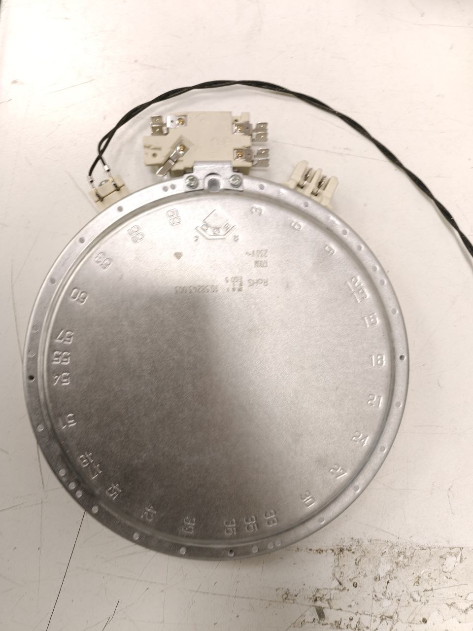 картинка Конфорка D180mm 1700W (трещины) в Сервисном центре «Близнецов»