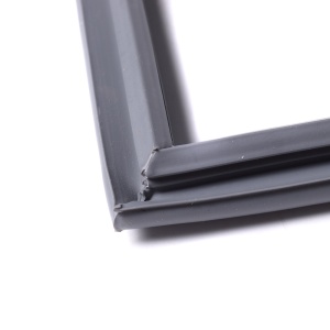 картинка Уплотнитель двери минибара холодильника в Сервисном центре «Близнецов»