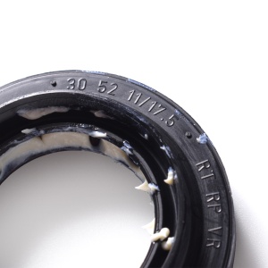 картинка Сальник бака стиральной машины, 30x52x11/17.5 в Сервисном центре «Близнецов»